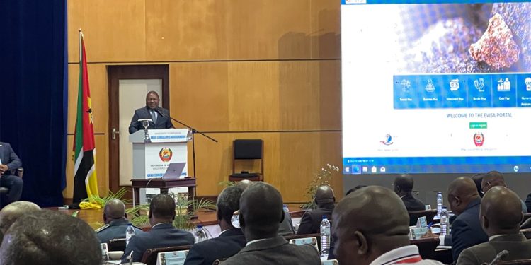 Plataforma de e-Visa entra em funcionamento