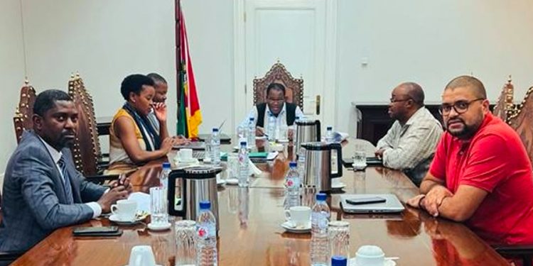 O Grupo dos códigos de processo da medida 16, reuniu-se para sessão de trabalho