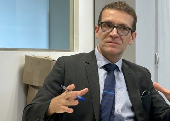 Equipe do PAE reune-sem com representante da Embaixada do Brasil sobre biocombustiveis