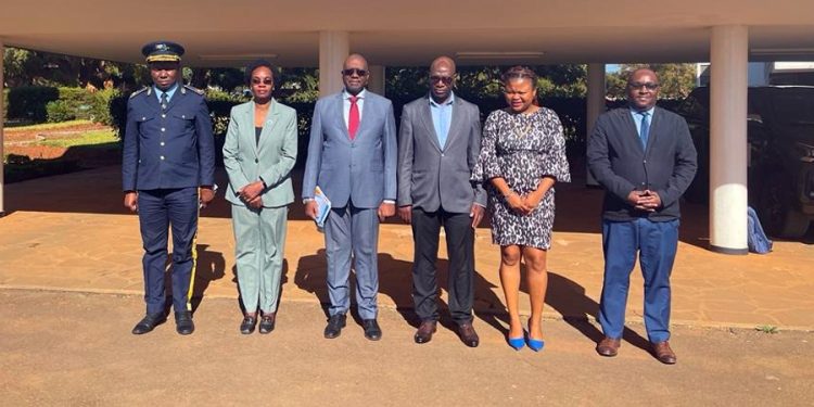 Representantes do PAE se reunem com a Governadora de Niassa