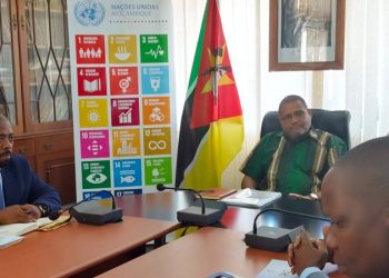 Representantes do PAE em missão de divulgação das reformas na Zambézia