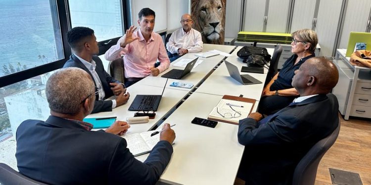 Equipe do PAE reune-se com o IFC para colher contribuições sobre a medida 10