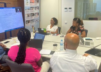 Equipe do PAE em reunião de balanço do plano operacional de 2023